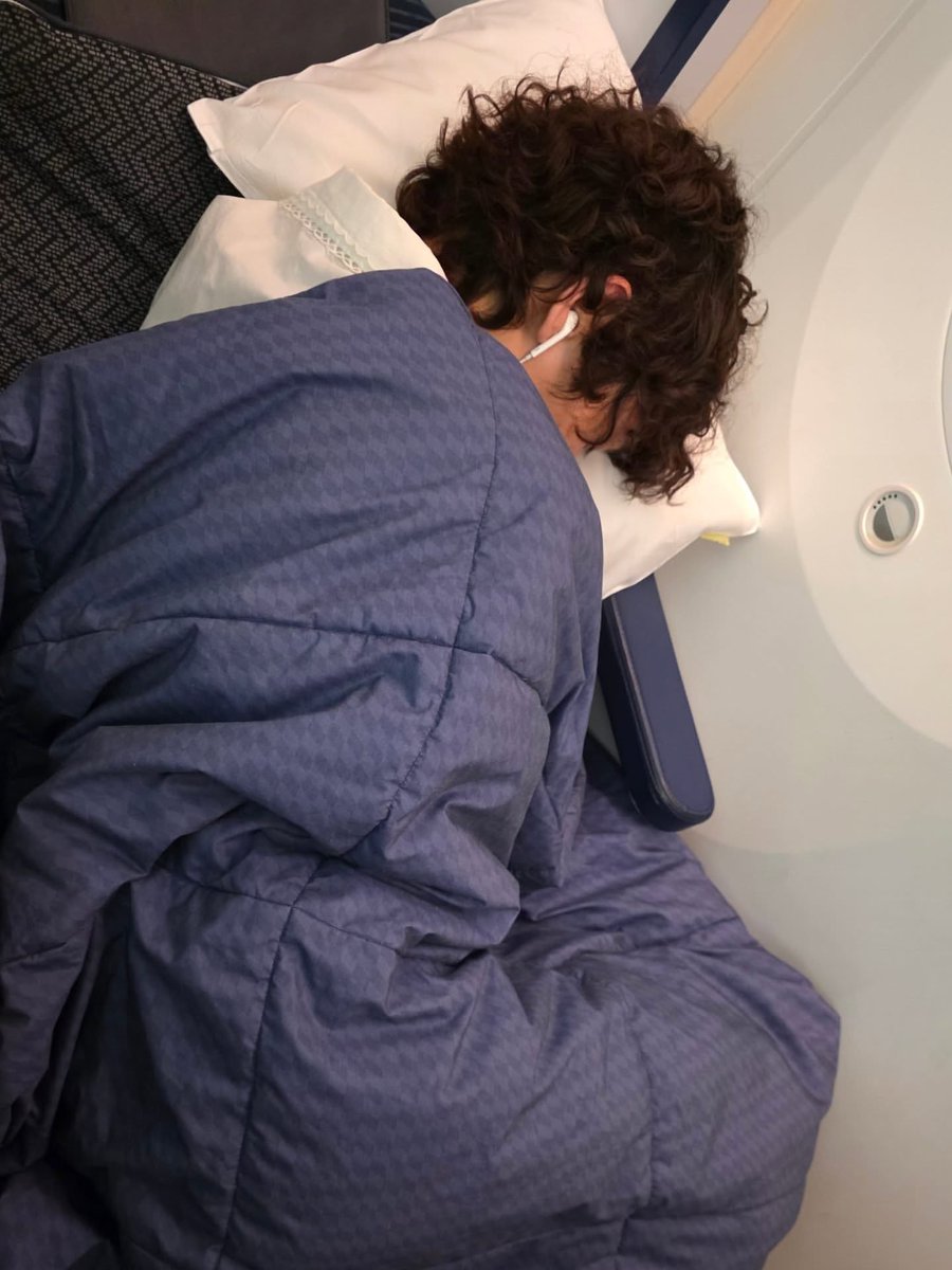 เค้งๆครับbabyของอุนแม่👶🏻🍼
<a href="/AtthaphanP/">ATTHAPHAN PHUNSAWAT</a>   

📸 IG : newwiee

#กันอรรถพันธ์ #GunAtthaphan