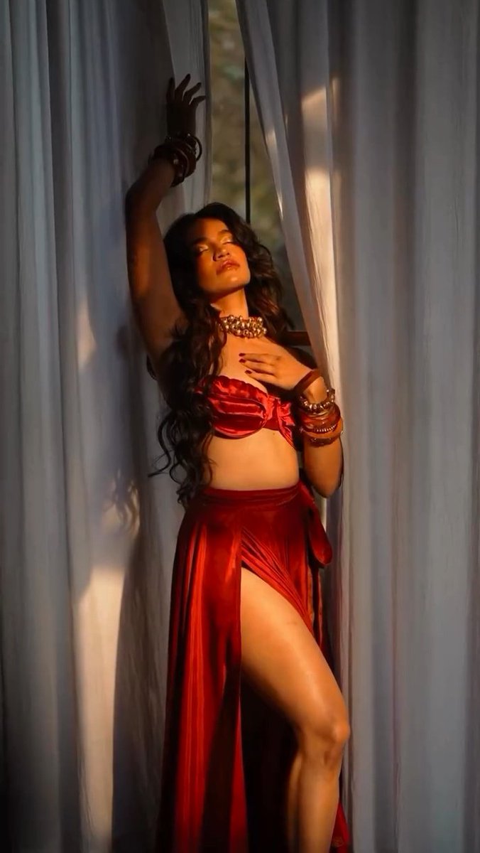 ♠️💋Shwetlana Kapoor💝👠 tweet media