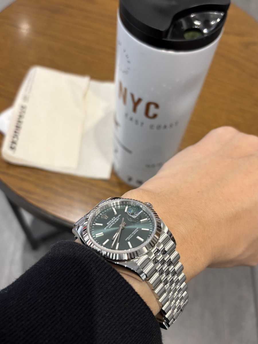 ばしこ tweet media