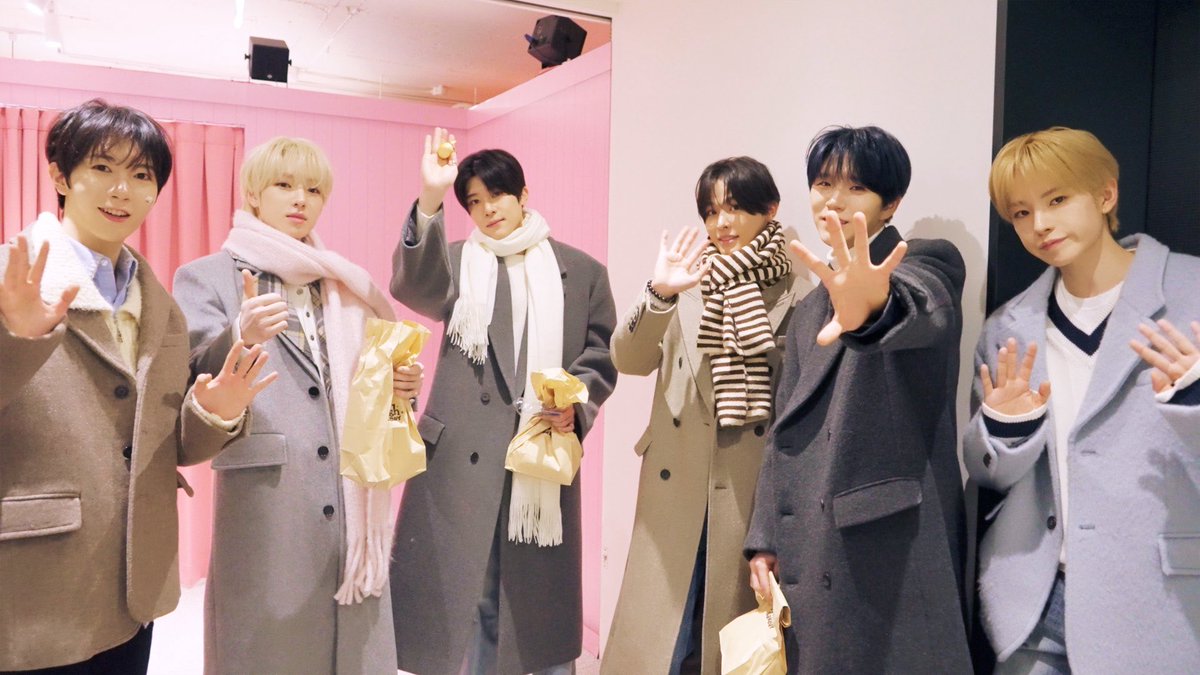 한줄평: 빵이 귀엽고 사장님들이 멋있어요。🥐 | レビュー：パンが可愛くて店員さんがカッコいいです。 | WISH BAKERY Behind

youtu.be/ioL-lpQ0th4

#NCTWISH #엔시티위시 #WISHBAKERY