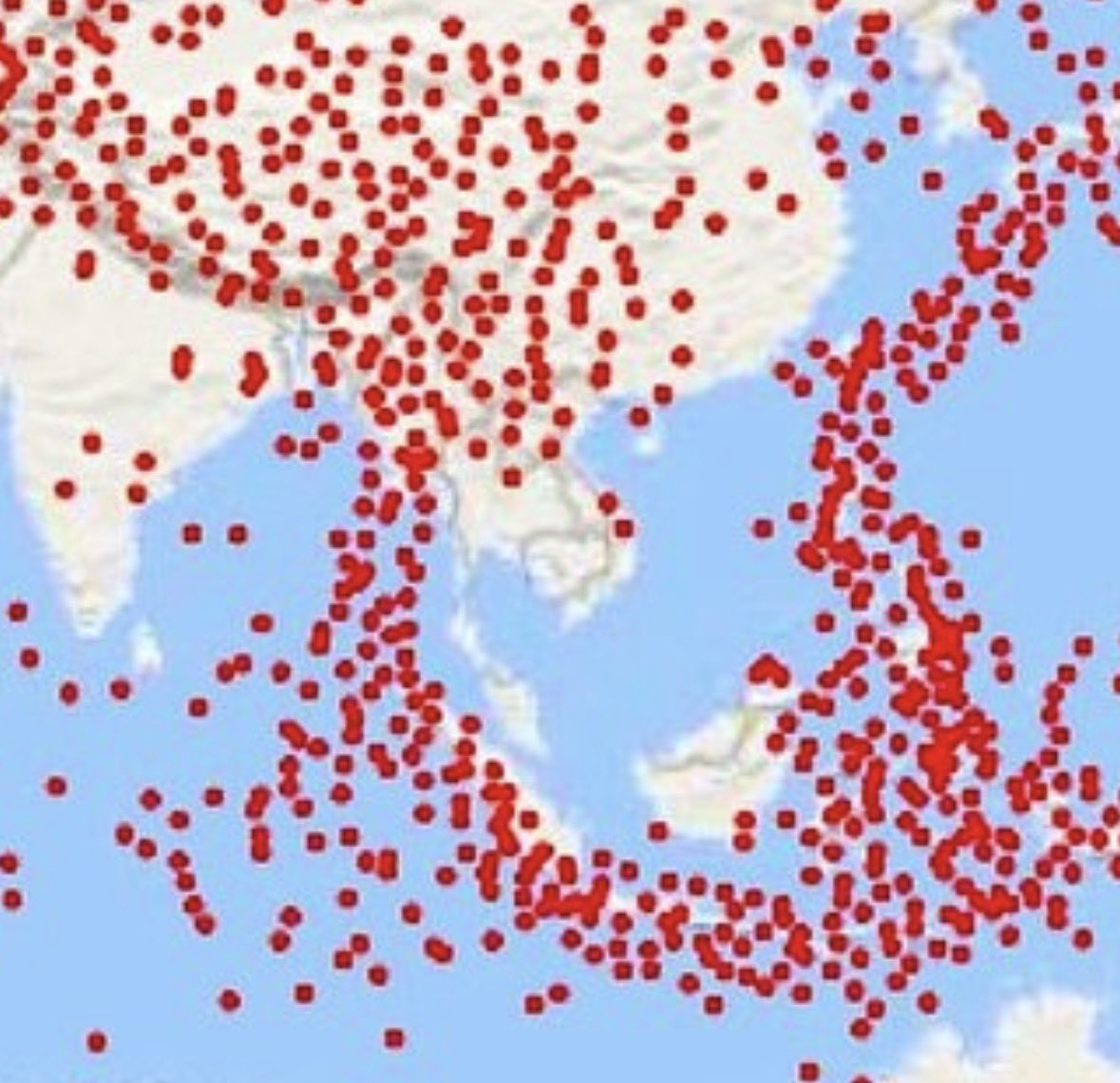 พอซูม เห็นอะไรป่ะ ขณะที่ประเทศรอบๆมีจุดแดงเข้มขนาดนั้น แต่ประเทศไทยคือน้อยมาก ประเทศอะไรทำไมเหมือนพระเจ้าจับชิ้นแผ่นดินได้เป๊ะขนาดนั้น