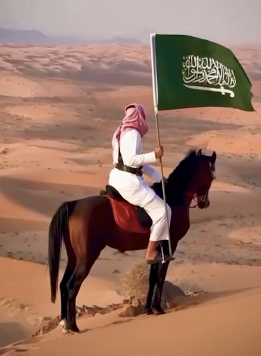 سمر العماني tweet media