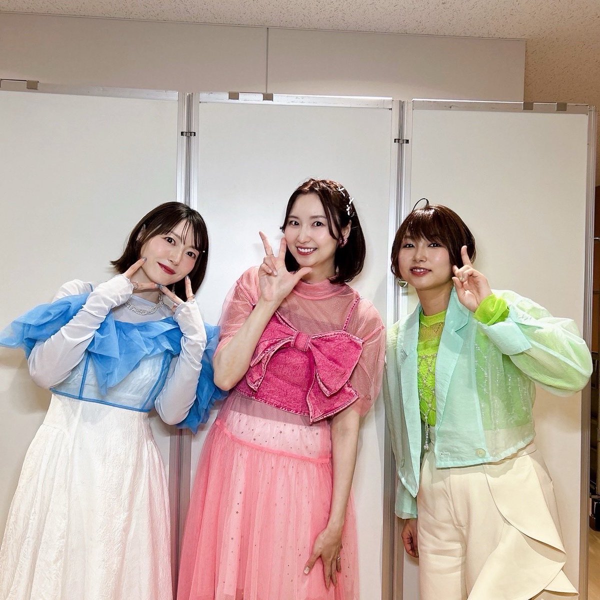 hanazawa_staff's tweet image. #DAY2_876プロフェス やりきったぁぁぁー！！！
Dearly Starsのメンバー水谷絵理ちゃんとしてステージに立てて感慨深い気持ちです☺️✨
戸松遥ちゃん三瓶由布子さんと皆さまと、楽しい時間を過ごすことができました！
参加してくださった皆さま、本当にありがとうございました！！！トゥルタラ…♪