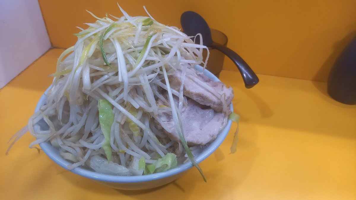OTuguo's tweet photo. 野猿二郎で、NA+ネギを食べる。
いや～、🏄‍♂️とは違う塩味。
���かった。 https://t.co/BOZxtQqY4i