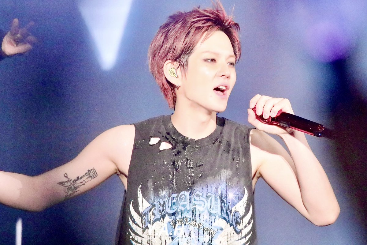 𝙔.𝘼.𝙃 tweet media