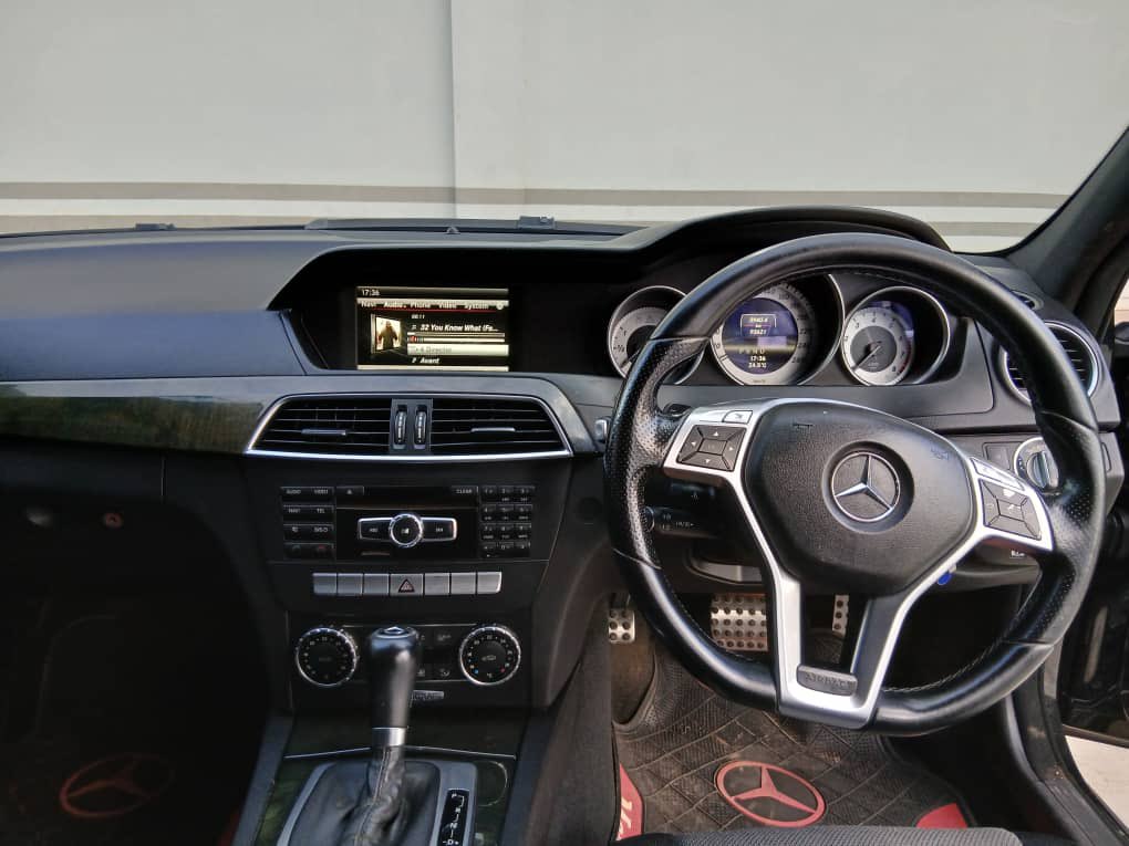 SaviourStax's tweet photo. 🔥 Clean Mercedes-Benz W204 For Sale 🔥
Executive look. Smooth drive. Ready to go.

Model: Mercedes-Benz W204
Engine: 1.8L (M271)
Location: Kitwe
Mileage: 95,000 km
Price: K180,000 (slightly negotiable)

Call: 096 9533756 / 096 7618229
No agents please

Serious buyers only https://t.co/uBU2WVnzKL