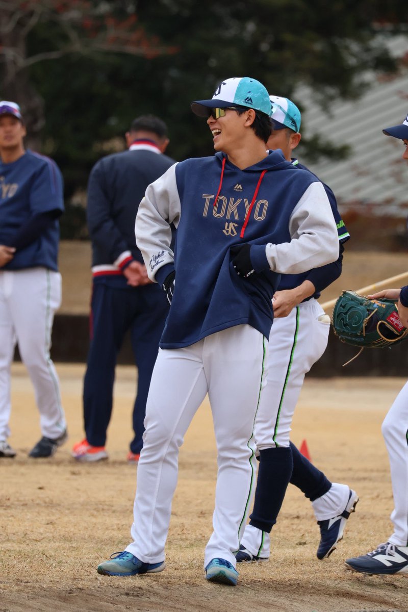 しお tweet media