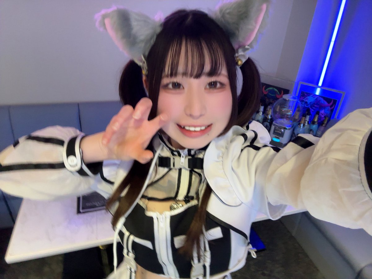 しっぽも肉球もあるにゃんよ~𛰙᭜ ᭜