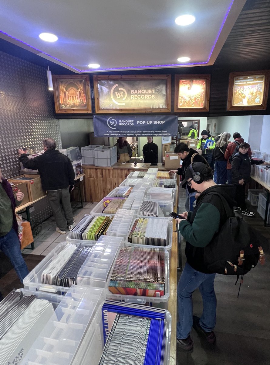 BanquetRecords's tweet photo. day 4 of the sale is underway
open till 5:00 today https://t.co/ka6JSdwNgS