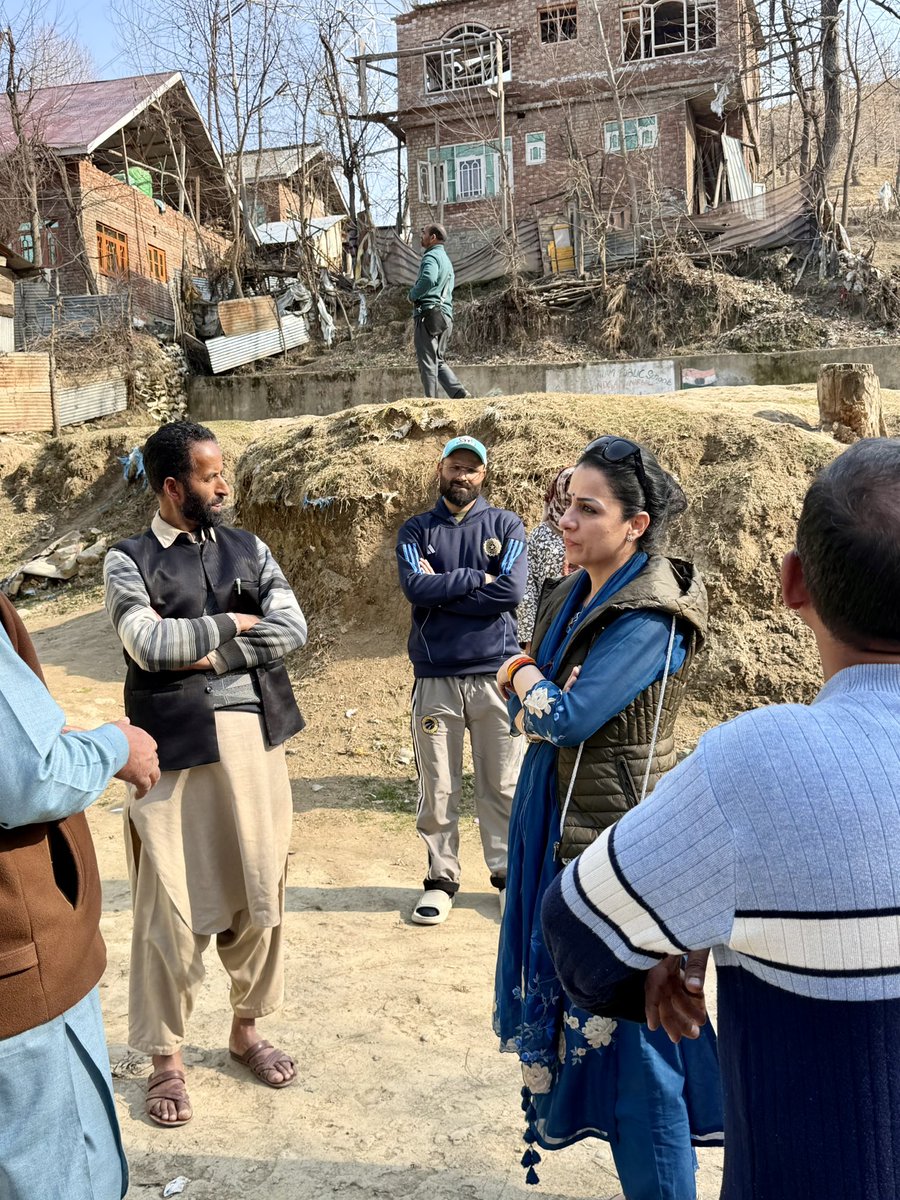 ROUBLE NAGI - रूबल नागी tweet media