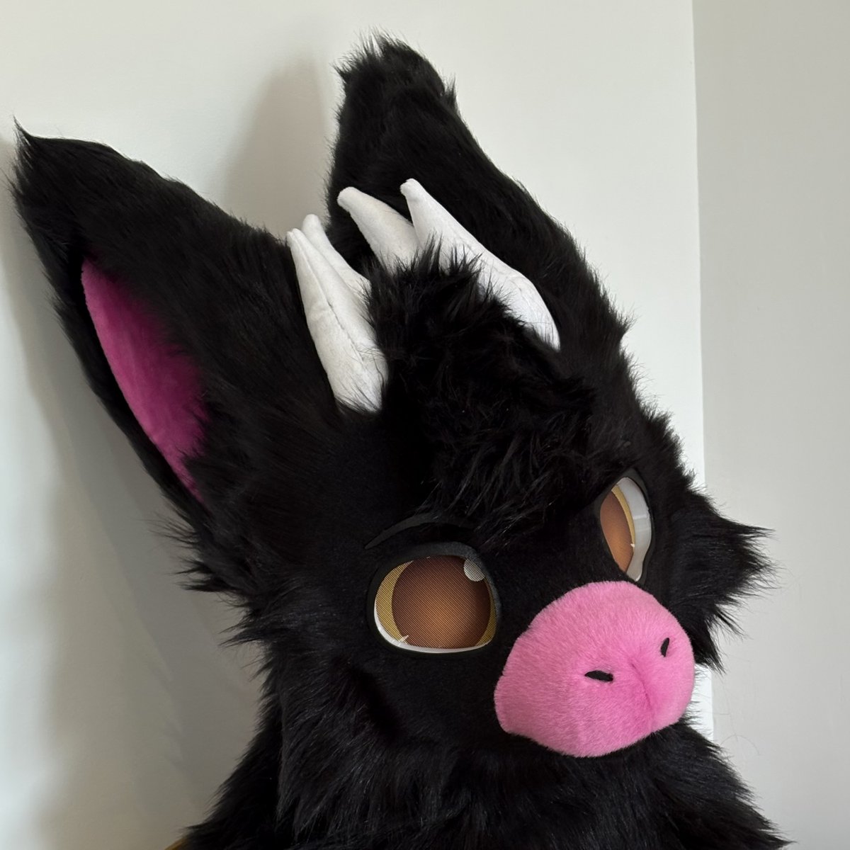 aekarin_'s tweet photo. yeah I've been making suspiciously many dragon fursuits recently >w> https://t.co/Qd8qEy6ovt