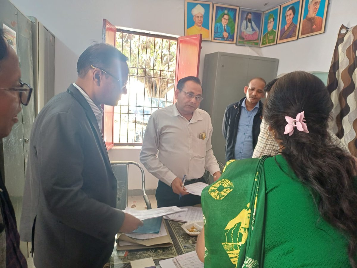 DEO HATHRAS tweet media