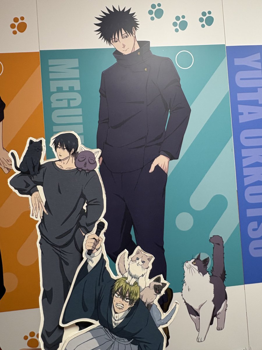 nn_ppgr's tweet image. ないなら自分で生み出せば良いじゃないかと思ってアクスタもどき作って持ってった。
めぐみアクスタ買えると思ってなかったから3人並べられたの嬉しい😭