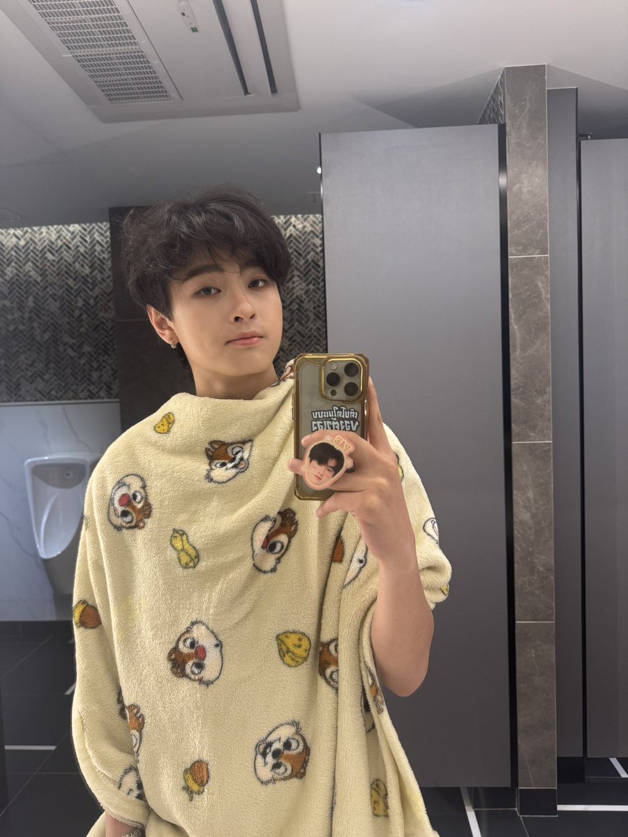 เป็นไงบ้างค้าบทุกคนน วันนี้สนุกมั้ย เหนื่อยมั้ยย

DUANG BUSKING WITH YOU 
#BuskingDuangWithYou #ด้วงกับเธอEP4