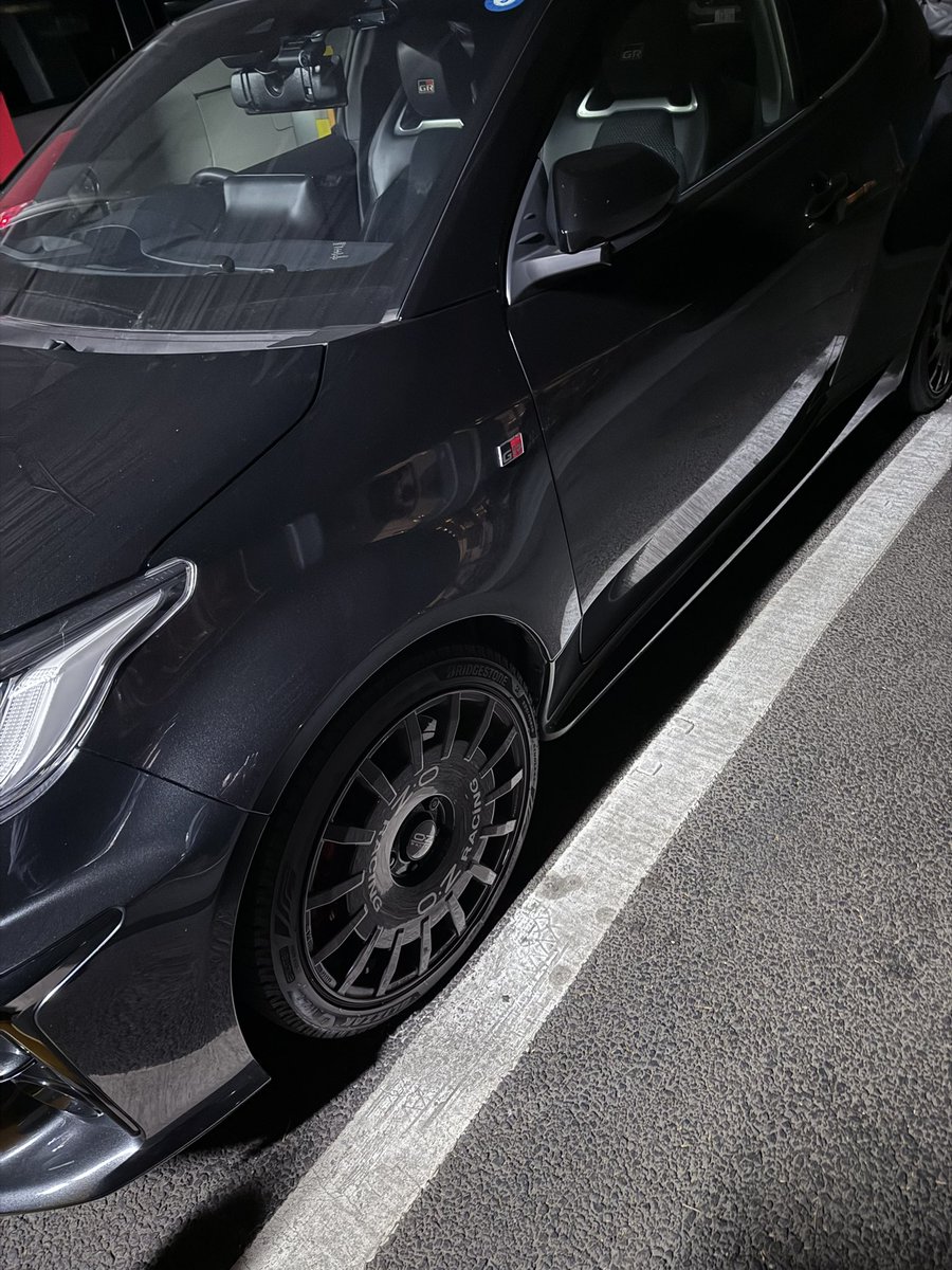 puff_cbblue's tweet image. おはようございます🌞
夜勤入り🌙

気温が
ビミョ〜に
上がり

花粉
来てる⁉️

あ
春☘️
来てるんですね

治部坂とかの
mtgの準備も
勿論ですが

あぁ
そろそろ
スタッドレス
終わないと…

今日は
今日も
のびのび
勤務🤍

皆様
どうぞ
ご安全に🦺