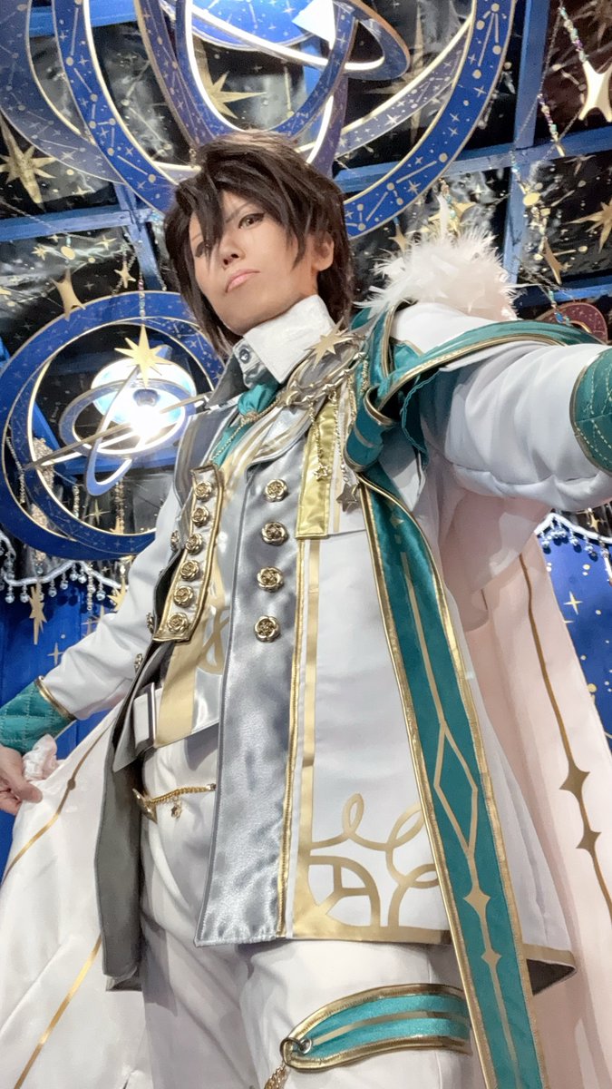 【コス写】
今日は10周年F∞F併せで2年ぶりに御剣晃やって来ました！衣装頑張ったー！
色々と要改善だったし、ここのブースでまだ撮り足りないからまたやりたいぞ！3人で撮った写真は後ほど！