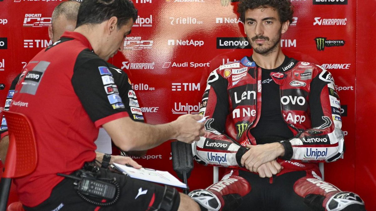 Crash MotoGP tweet media