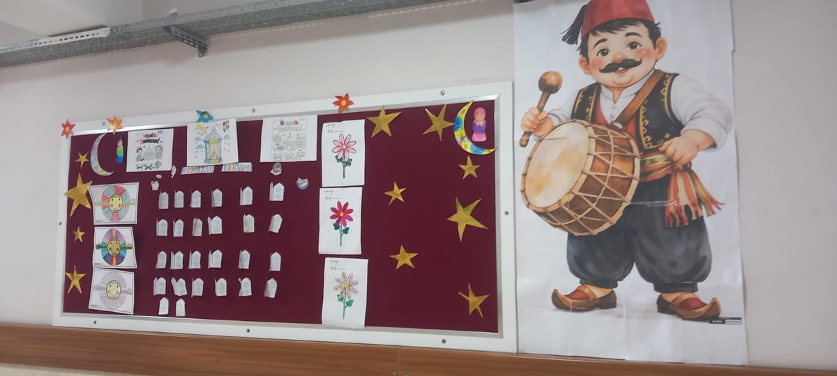 Okulumuzda “Hoş Geldin Ramazan” etkinlikleri kapsamında; pano çalışmaları, el işi etkinlikleri ve değerler eğitimiyle Ramazan ayının manevi atmosferini öğrencilerimizle birlikte yaşadık. Paylaşmanın, sabrın ve iyiliğin önemini hep birlikte hissettik.
🌙 Hoş Geldin Ramazan 🌙