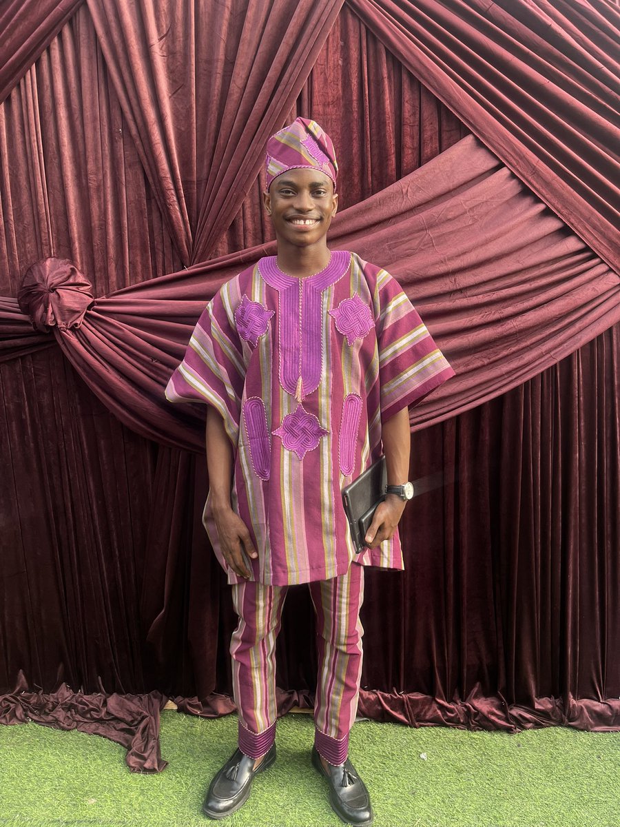 nifemidahunsii's tweet photo. Thank you Jesus for @rccgtheenvoys !! Thank you for 3 years of Uncommon Favour! Thank you Jesus for Speed!
 
Congratulations Pops @pdanielolawande 

#GlobalCatalyst 
#RevivalistOluwanifemi
#SettingMenOnFire
#IWasSent https://t.co/RHHw1rdWu8