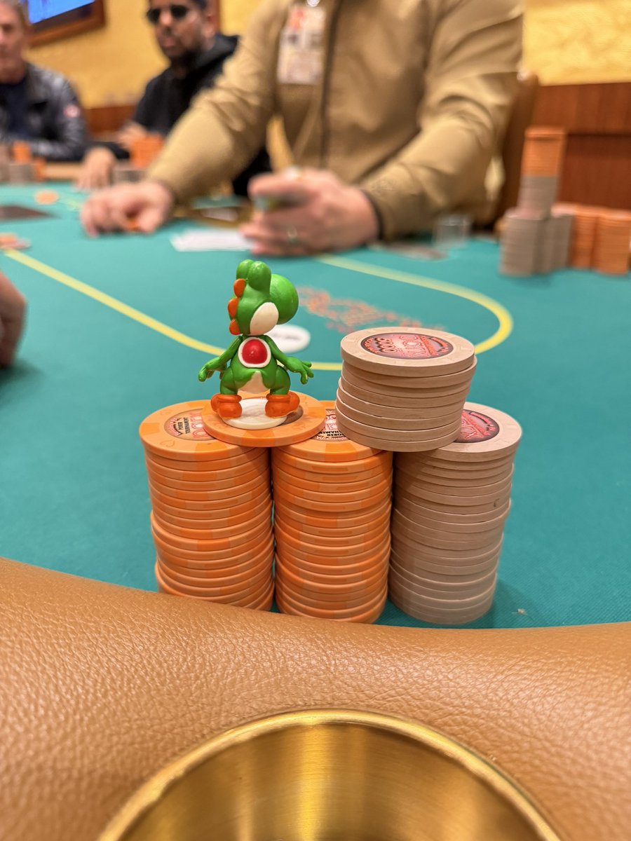180k on bubble 7 off $$
Coming back to 10kBB

Had 600k but  lost a 100bb pot QQ < AA

Spin time 🌪️🌪️