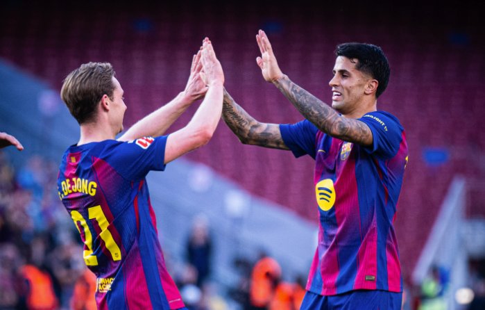 wearefootb's tweet photo. FT: Barcelona 3–0 Levante ⚽

Bernal ✔️
De Jong ✔️
Fermín ✔️

FC Barcelona back on top after beating Levante UD. 🔝🔵🔴 https://t.co/0uxBWVVe4n