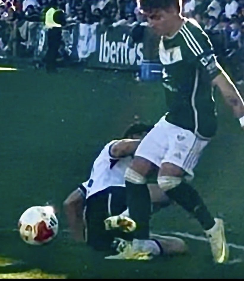 Melli💯 tweet media