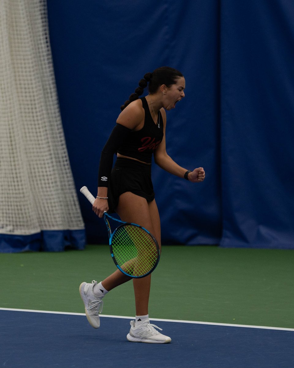Selena Bird gets it done in the No. 1 singles spot!

#GoYotes
