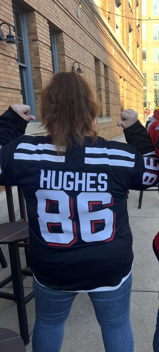 smurd5602's tweet photo. LET’S GO!!!! ❤️💙 #USAHockey #Devils https://t.co/9bgidf14qJ