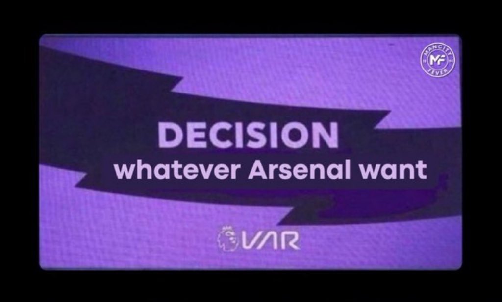 Gabriel… no eyes on the ball whatsoever and just blatantly takes out Randal Kolo Muani when through on goal.

Absolute stonewall red card.

Yet nothing again from <a href="/FA_PGMOL/">PGMO</a> 

Tell me again there’s no agenda 👍