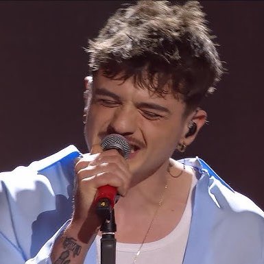 Carlo Conti ha fatto intuire che Olly aprirà il Festival di #Sanremo2026