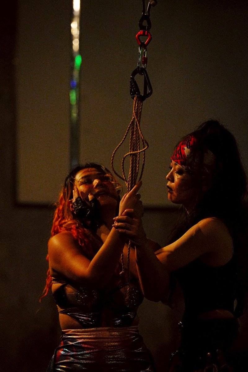 緊縛してて楽しいのは、普段観れない表情だったり
写真はSexy Circusでのゆっこさんとのコラボ人魚と海賊です🧜✨🏴‍☠️