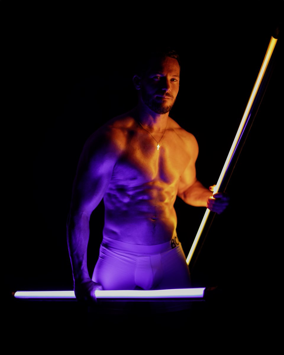 4K Graphie tweet media