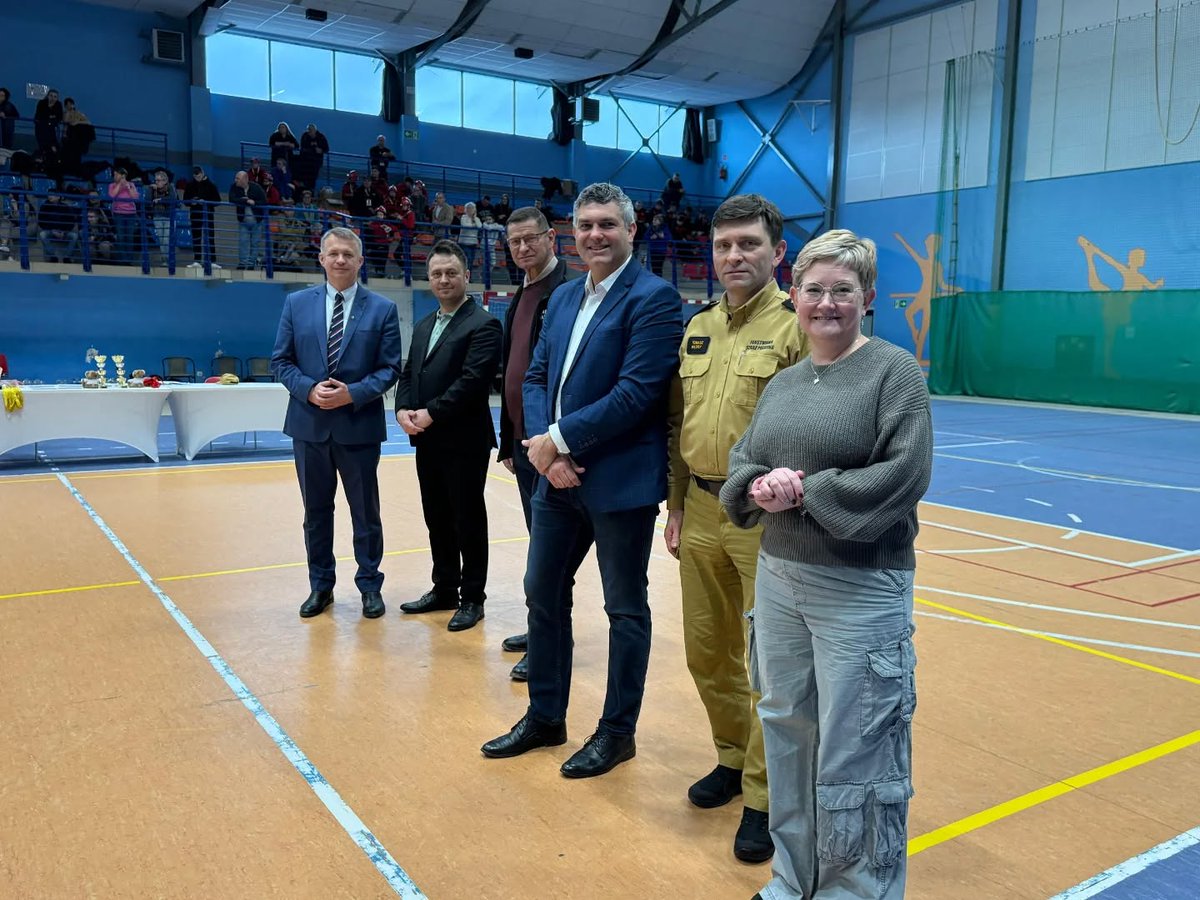 Powiatowe, halowe zawody Młodzieżowych Drużyn Pożarniczych w Ząbkowicach Śląskich. 
#ZąbkowiceŚląskie
#GminaZąbkowiceŚląskie
#RazemBudujemyWspólnąPrzyszłość