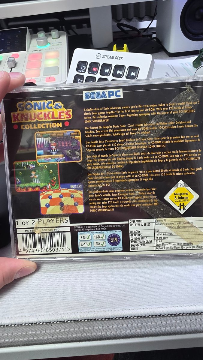 YOOOO! After all those years I finally found my old copy of Sonic &amp; Knuckles SEGA PC Port! The first ever Sonic Game I've played as a child that made me fell in love with the Series! 😍