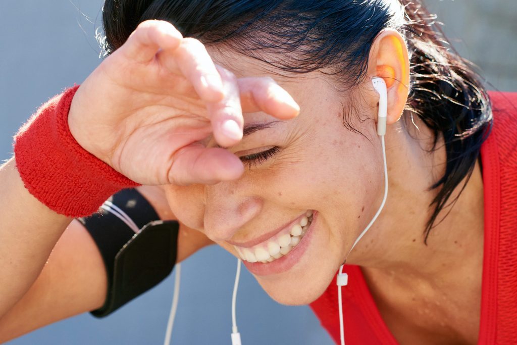FitnessHacks101's tweet photo. 6 Ways Exercise Makes Your Brain Better 🧠💪 Discover how movement boosts memory, focus, and mood! Read more: https://t.co/PqRjVGAwen
#FitnessHacks101 #BrainHealth #ExerciseBenefits #HealthyLiving #WellnessTips #MentalWellness #FitMind #MotivationMonday #GetMoving #FitnessJourney