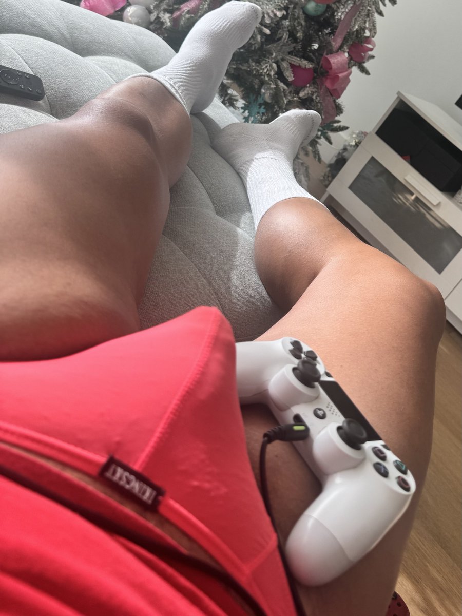 zomething tweet media