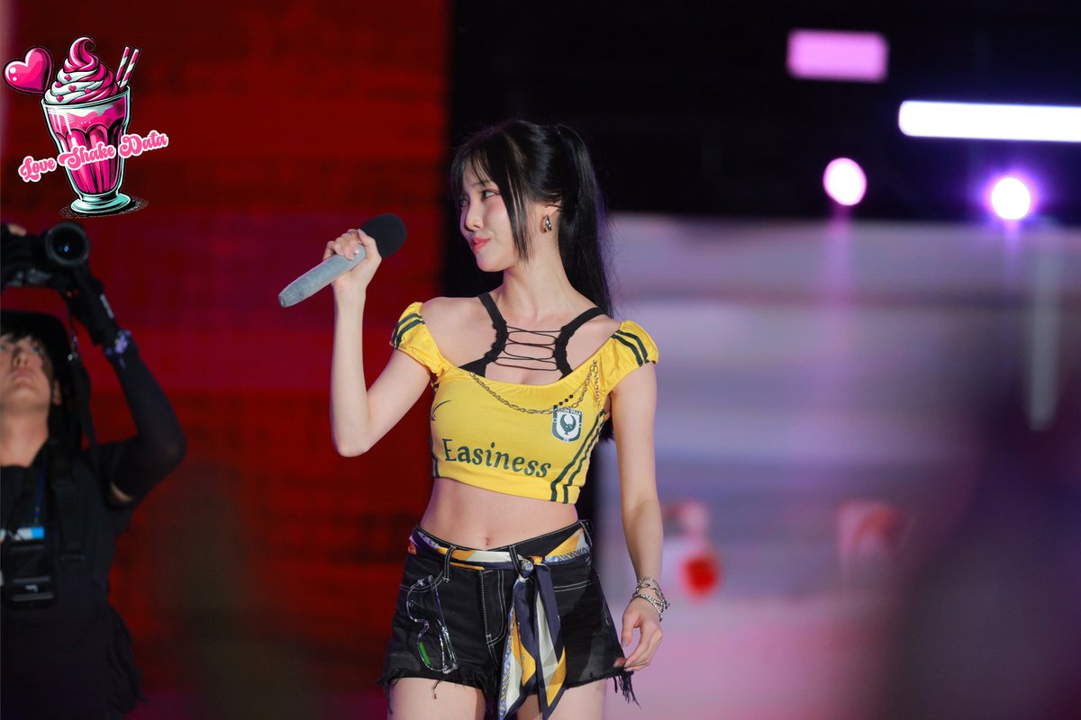 Love Shake Data tweet media