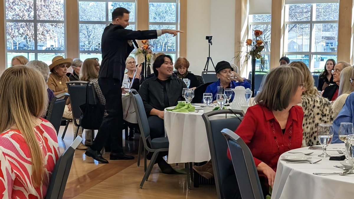 Donato Cabrera tweet media