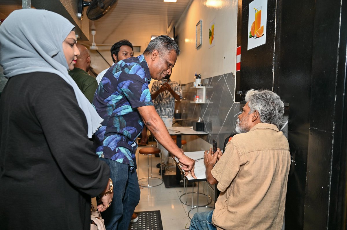 މިރޭ މާފަންނު އުތުރު ރައްޔިތުންގެ ގާތަށް! 

ބޮޑުތަނުން މާފަންނު އުތުރު <a href="/MDPSecretariat/">MDP Secretariat</a>  ގެ ކެންޑިޑޭޓުންނަށް ސަޕޯޓްއޮތްކަން ހާމަވެއްޖެ
👀⚖️👊🏻
<a href="/adamazim/">Adam Azim, Mayor of Male’ City</a> މާލެ ސިޓީ މޭޔަރަކަށް
<a href="/ctrlshiftdream/">Furu</a> މާފަންނު އުތުރު ކައުންސިލަރަކަށް
<a href="/reesha_a/">Aishath Reesha</a> މާލޭ އތމކ ރައީސާ ކަމަށް
#GearUp
#LCE2026
#WDC2026