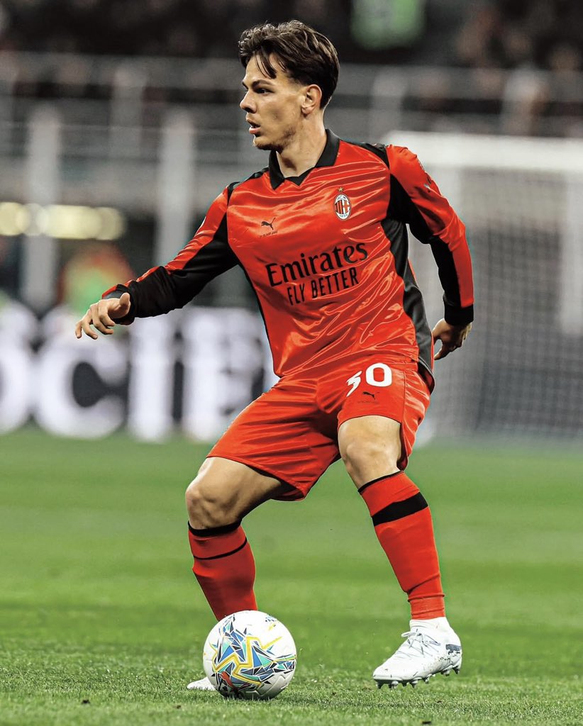 Ardon Jashari es ese tipo jugador del que estaremos hablando de manera positiva en el corto-mediano plazo. Tiene cualidades y características que marcan diferencia en la cancha y que hacen del Milan un equipo más atractivo.