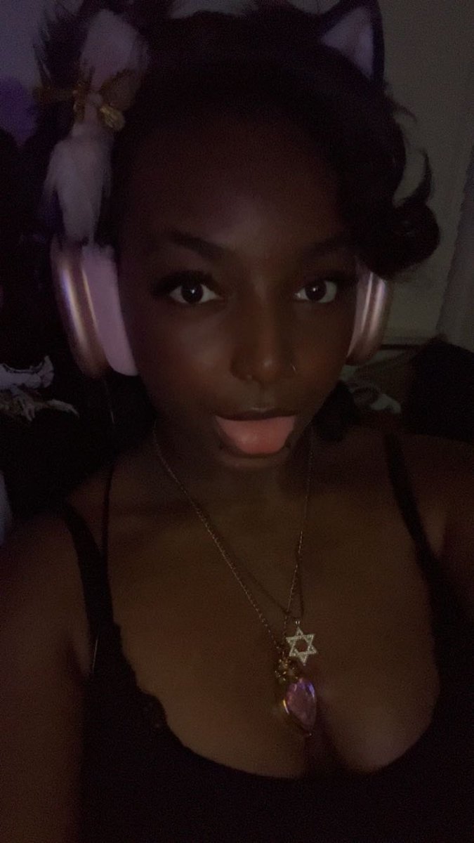 🖤✨𝓡𝓪𝓡𝓪✨🖤 tweet media