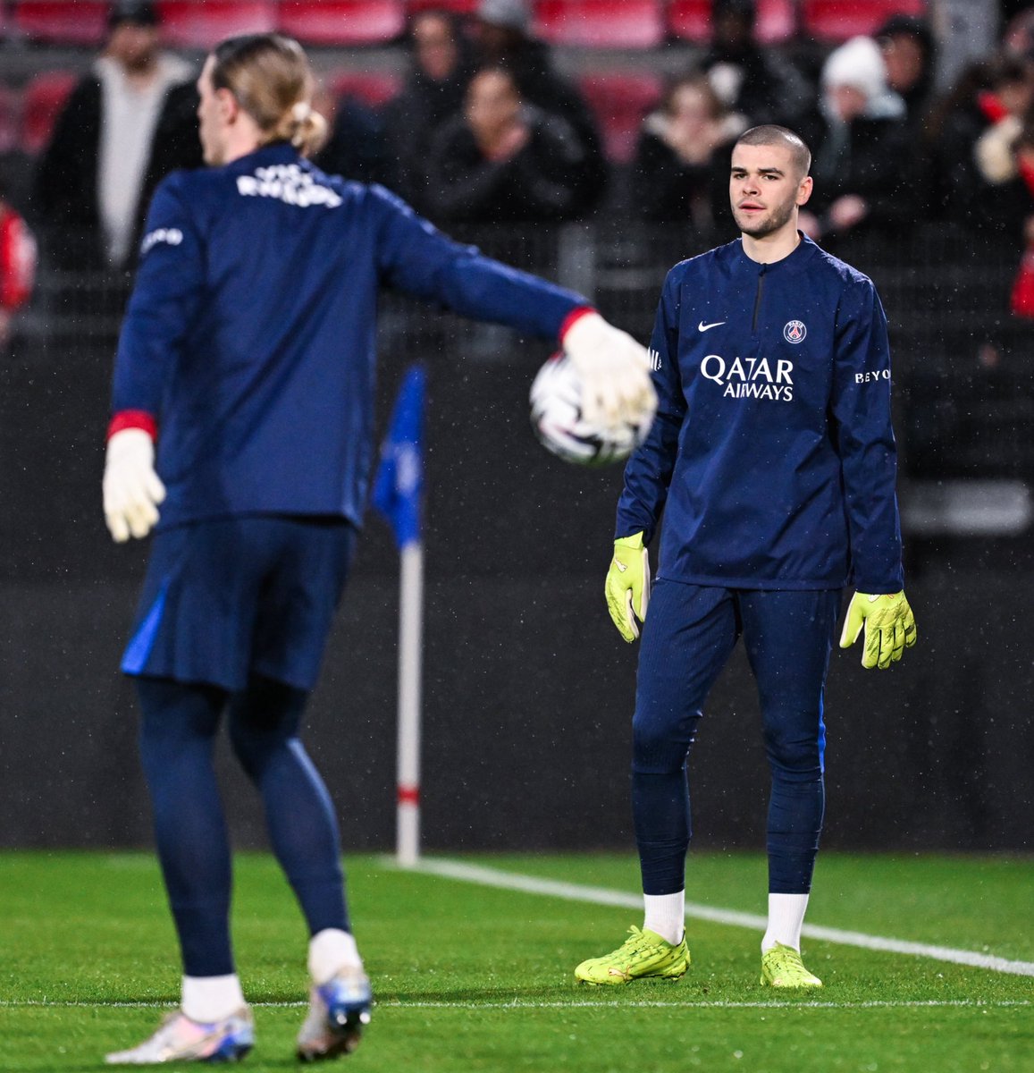 _BeFootball's tweet photo. 🚨🚨 Un ami de Chevalier 🇫🇷 : « 𝗝𝗘 𝗡𝗘 𝗦𝗨𝗜𝗦 𝗣𝗔𝗦 𝗖𝗘𝗥𝗧𝗔𝗜𝗡 𝗤𝗨'𝗜𝗟 𝗣𝗥𝗘𝗡𝗡𝗘 𝗟𝗔 𝗠𝗘𝗦𝗨𝗥𝗘 𝗗𝗘 𝗖𝗘 𝗤𝗨𝗜 𝗦𝗘 𝗣𝗔𝗦𝗦𝗘. »

(@lequipe) https://t.co/NXthSmMtiK