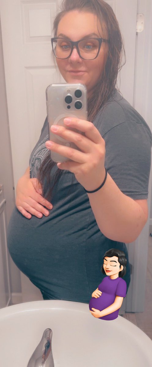 msbootyfull86's tweet photo. 26 weeks! 🥰🥰🥰🥰🤰🏻🤰🏻🤰🏻🤰🏻 https://t.co/zPFk6n1gfy