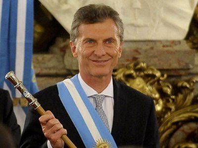 Cada vez más cerca de confirmarse que vuelve el hombre que va a sacar al país de la decadencia!
Si en 2027 votas a Mauricio dale RETUIT y nos seguimos 🇦🇷🇦🇷💛💛