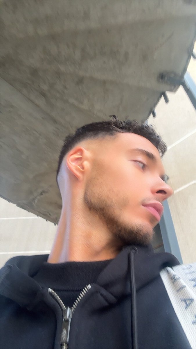 danny 🍋 tweet media