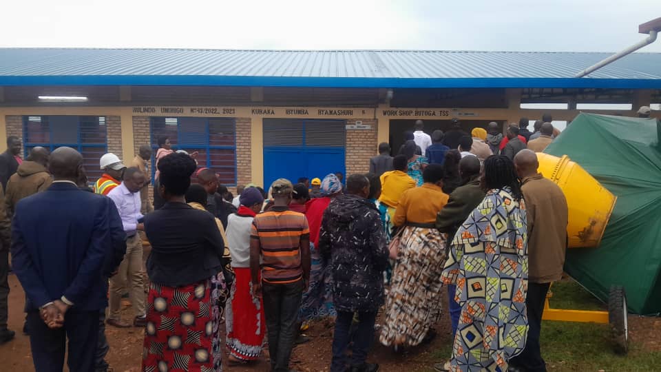 Today at Buyoga TSS, a parents’ meeting was held to discuss trainees’ performance, behavior, and parental involvement. An Open Day followed, showcasing projects and practical cooking &amp; serving by Food&amp;Beverage Operations trainees. <a href="/rulindodistrict/">Rulindo District</a>  <a href="/RTB_Rwanda/">Rwanda TVET Board</a> ,<a href="/Rwanda_Edu/">Ministry of Education | Rwanda</a>