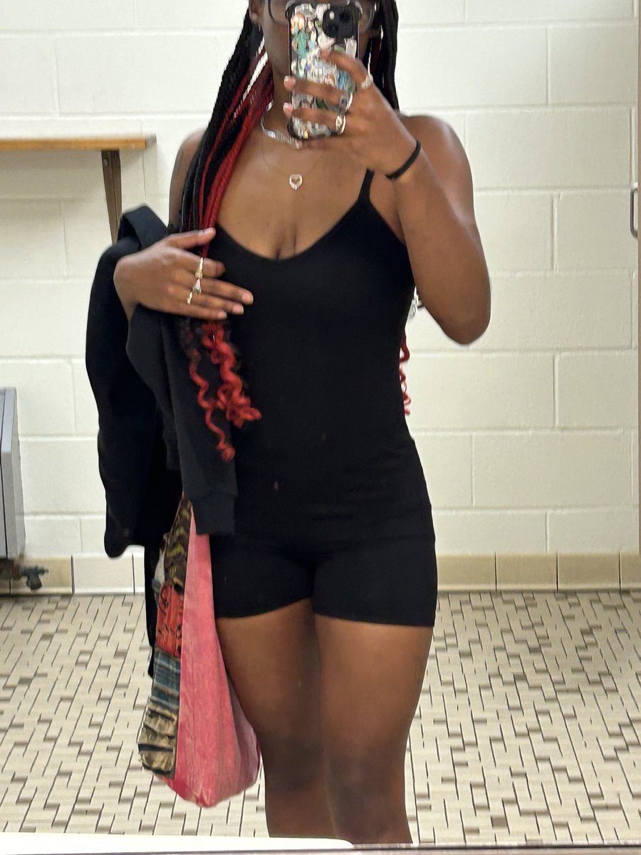 Chillviibeee's tweet photo. Someone spoil me I want to be your good girl #dmvfreaks #vcufreak #paypig #SugarBabies #yolo #rva https://t.co/kzsYs9oTFz