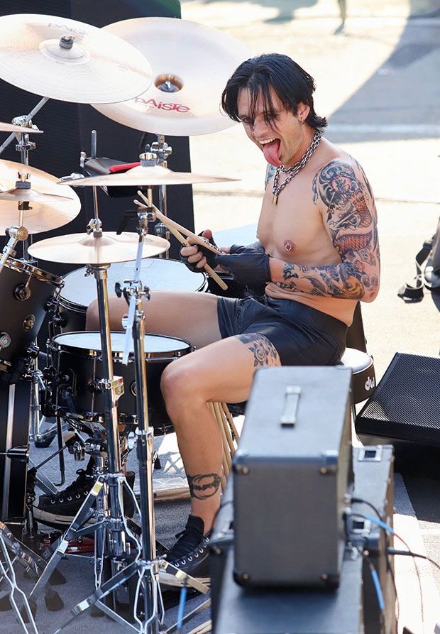 Lex \⁷ 🥢 (@lexxkyunn) on Twitter photo 