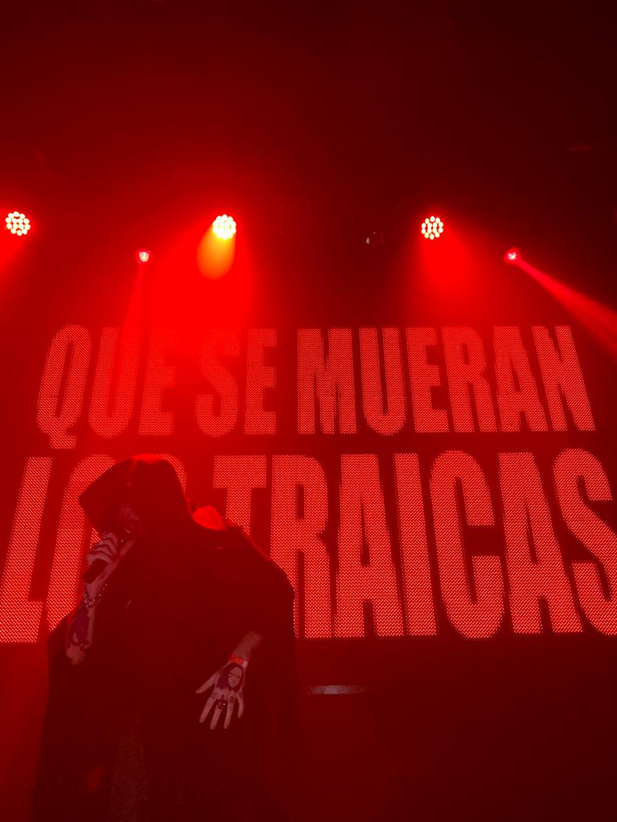 que se mueran los traicas.