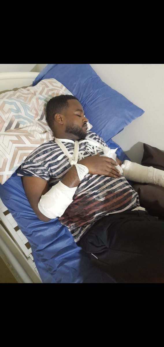 في هذا الشهر الفضيل، شهر الرحمة والتكافل، نرفع مناشدتنا إلى أهل الخير وأصحاب القلوب الرحيمة.🐎🤍🤝
محمد عبدالرؤوف تعرّض لحادث أليم صباح اليوم، وهو بحاجة إلى عملية جراحية عاجلة.بعد اصابته في حادث بكسور مضاعفة في يديه و المستشفى طلب مبلغًا تحت الحساب للبدء في العلاج، والأسرة تمر